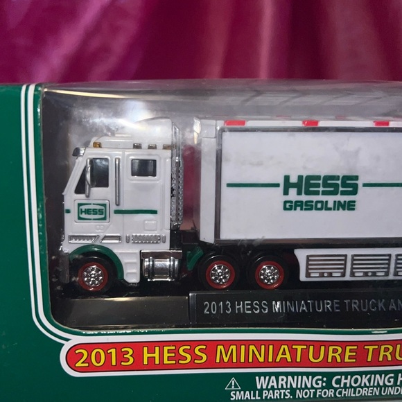 🧨Vintage New In Box 2013 Miniature HESS TRUCK AND RACERS 🧨 - Picture 2 of 5